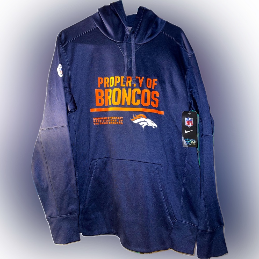 Broncos Sweatshirt Size Medium